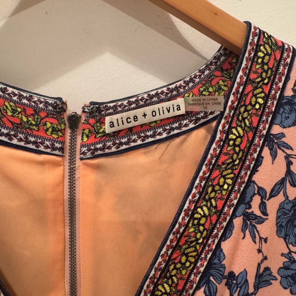 Alice + Olivia dress Multicolor Long Sleeve empire waist w. side openings. S 10. - Picture 6 of 15